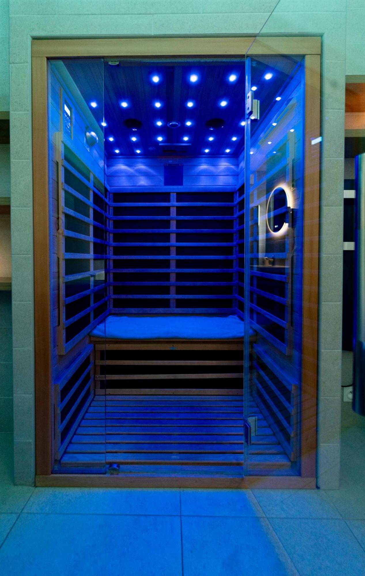 Escapade Relaxante - Spa - Jacuzzi - Sauna - Prives LʼIsle-Adam Buitenkant foto